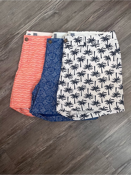 Old Navy Pants - Old Navy Coral, Blue, and White Printed Women’s Shorts (Set of 3)